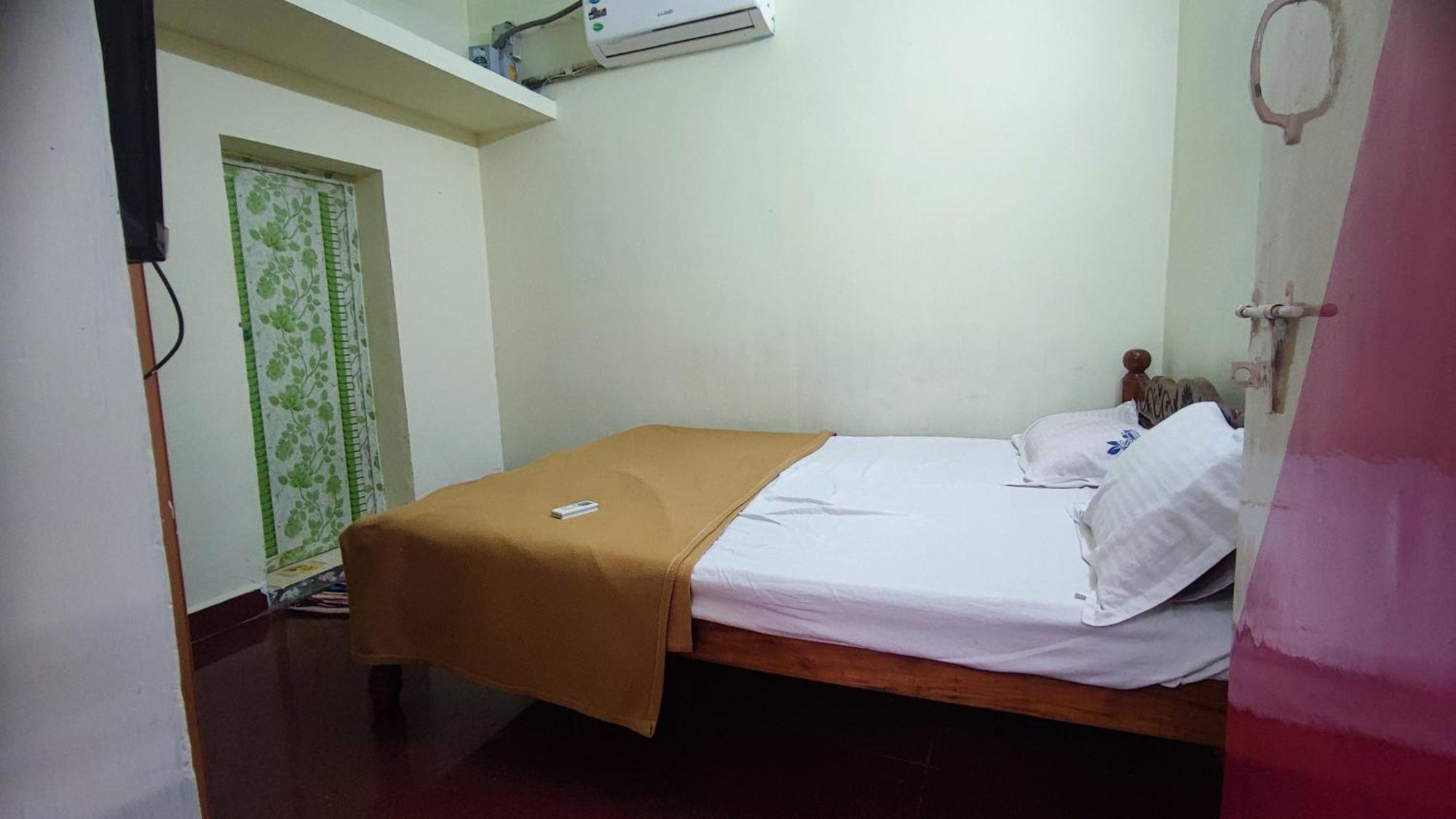 Sr Villa Stay Kottakuppam Ngoại thất bức ảnh